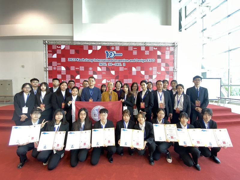 本校師生參加2023年高雄國際發明展獲五金三銀二銅及韓國大會特別獎，同體師生同賀。