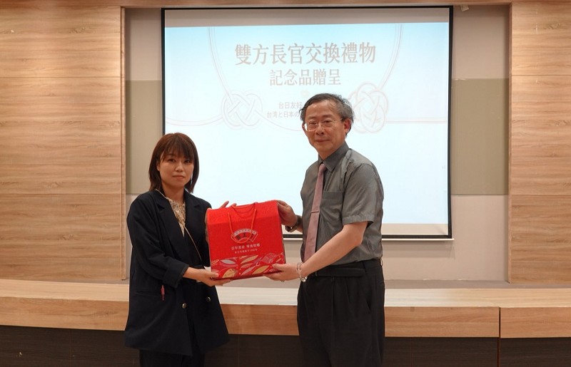 跨海的溫柔守護!日本醫療國際專門學校師生參訪仁德醫專 結緣「白沙屯媽祖御守」傳遞暖心祝福